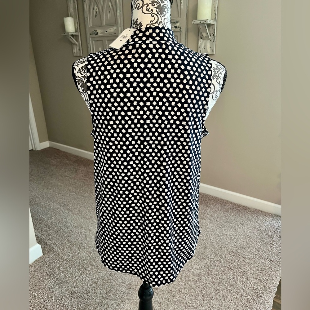 Banana Republic Navy and White Patterned Blouse